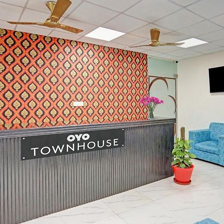 Hotel O Heritage Inn Noida Exterior foto