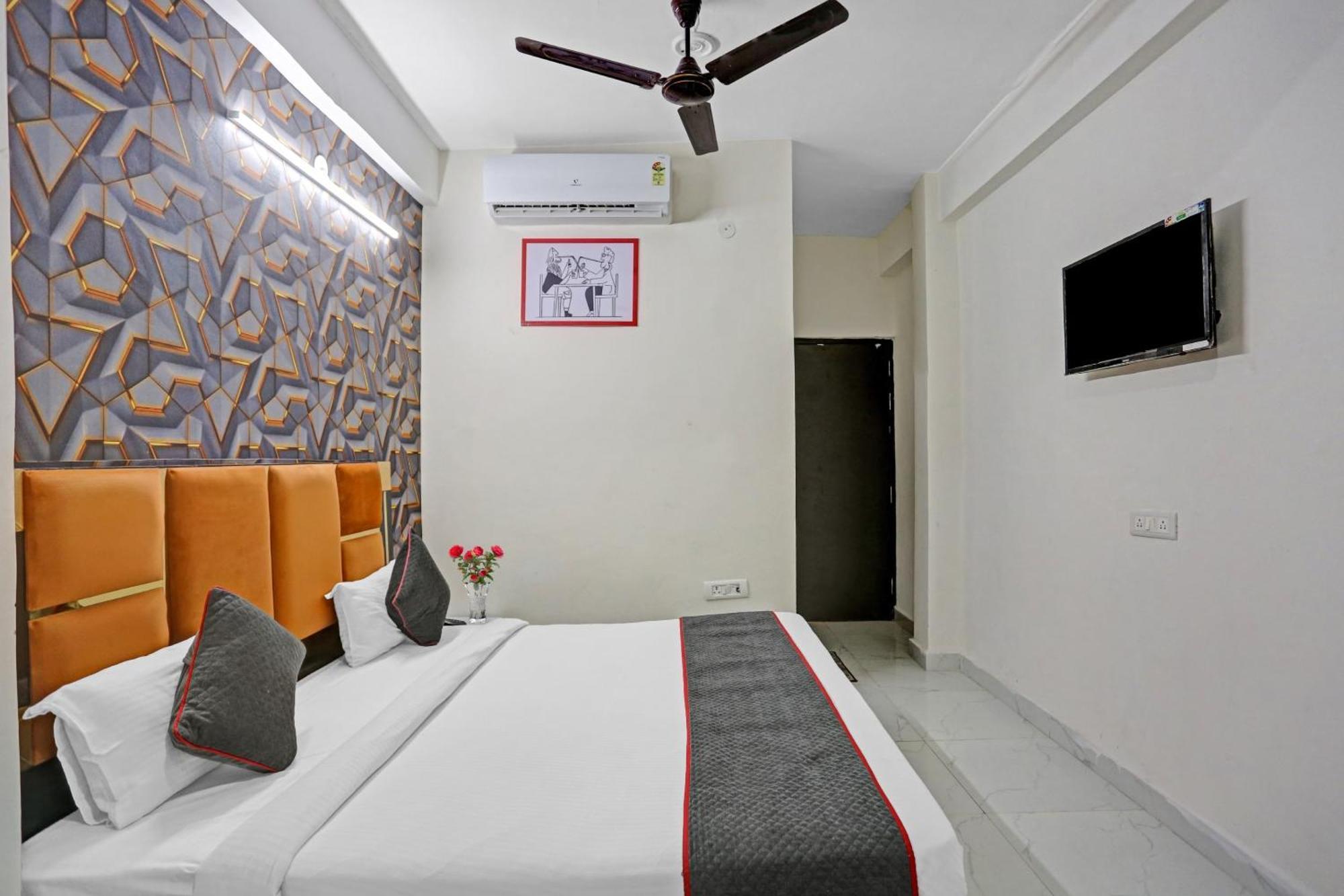 Hotel O Heritage Inn Noida Exterior foto